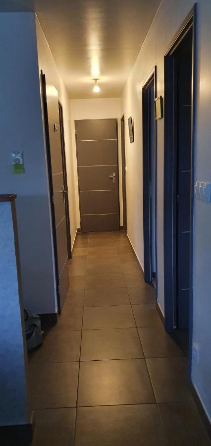 1 Chambre Privative Avec Bureau Et Cuisine Dans Maison 105 M2 Montfaucon Montfaucon  Kültér fotó